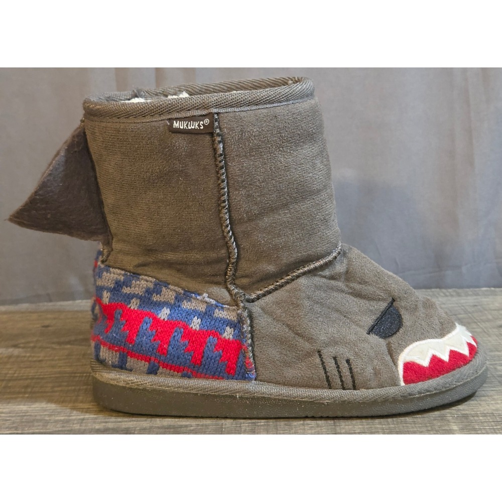 Muk Luks Finn Shark Fashion Boots Youth Size 12 Gray